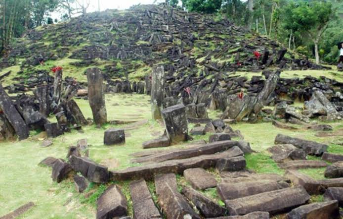 Benarkah Sejarah Riset Arkeolog Gunung Padang Ditawar 12 T, Yuk Simak Ini Penjelasanya