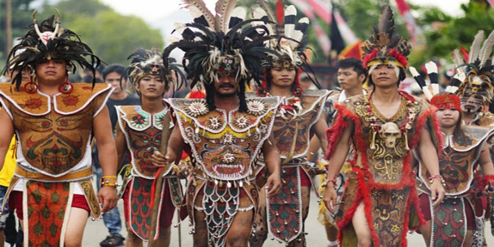 Miliki Kekuatan Supranatural Yang Kuat, Suku Dayak Paling Disegani 