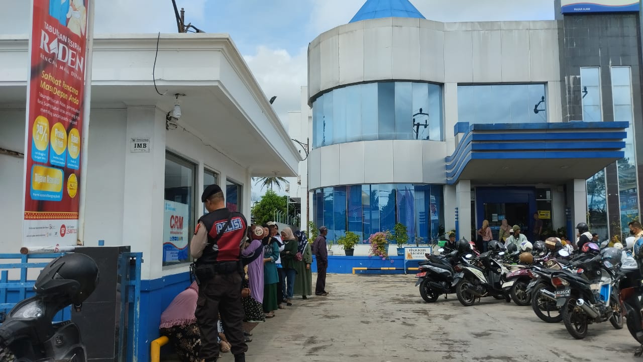 Harga Kopi Naik, Kesejahteraan Petani Meningkat, Bank SumselBabel Edukasi Petani Kopi Tentang Hal Ini!