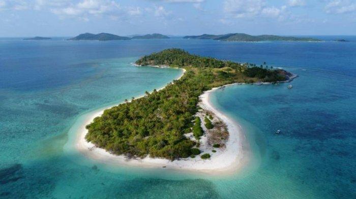 Kamu Udah Tau Belum? Inilah 5 Pulau Kecil Terluar di Indonesia yang Cantik Mempesona 