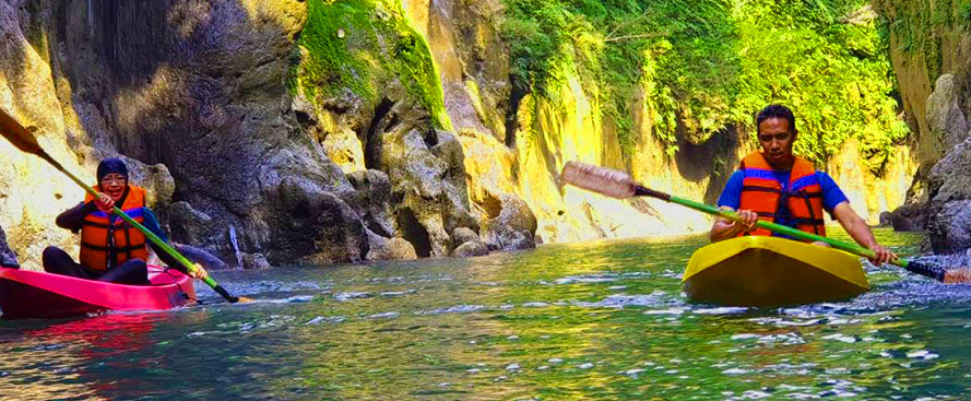Mau Main Kayak Seru di Indonesia? 5 Rekomendasi Spot Favorit yang Menantang!
