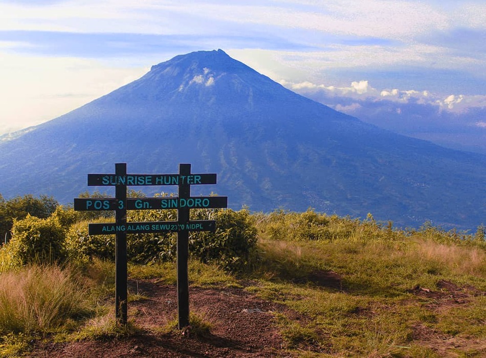 Pendaki Wajib Tahu, Inilah Legenda yang terdapat di Gunung Sindoro!