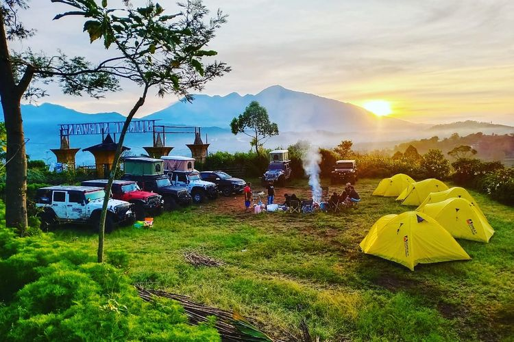 Camping Hemat di Bukit Nirwana Malang, Menikmati Alam Tanpa Merogoh Kocek Dalam