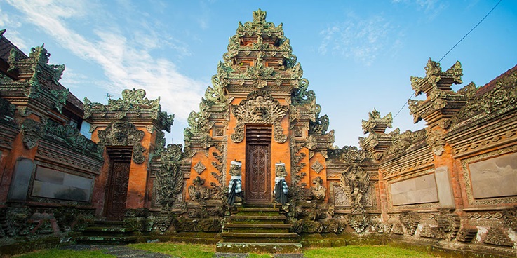 Mari Menjelajah,  Jangan Lewatkan 8 Tempat Wisata Religi di Bali yang Wajib Banget Kamu Kunjungi 