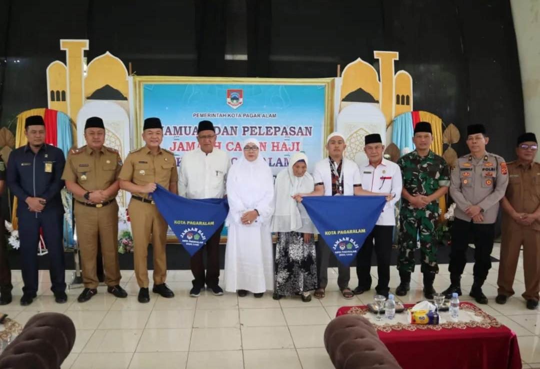  Pj Walikota H Lusapta Yudha Kurnia Lepas 217 Calon Jamaah Haji Asal Pagaralam 2024