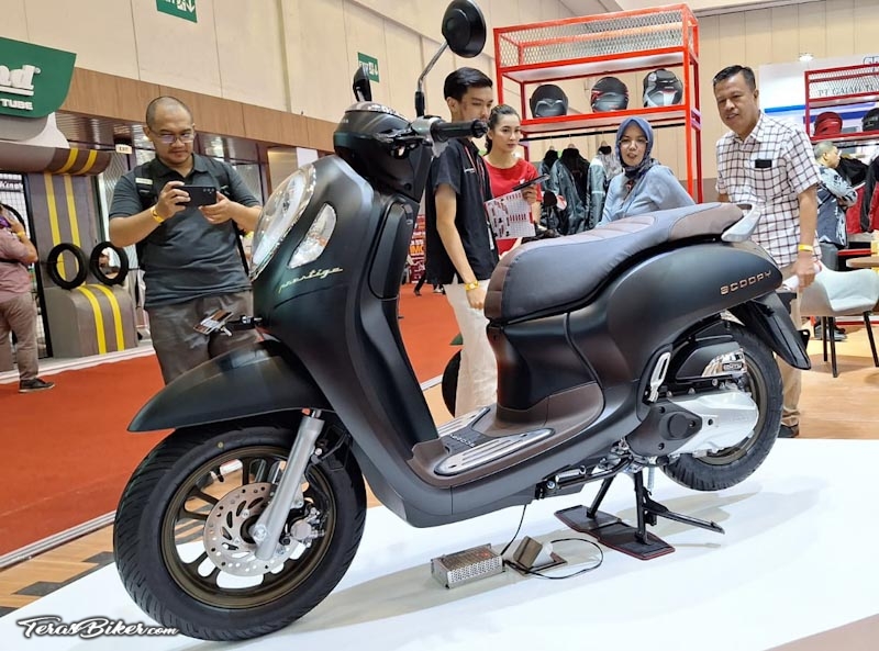 Honda Scoopy Terbaru Versi 2024! Inilah Spesifikasi Dan Keunggulannya