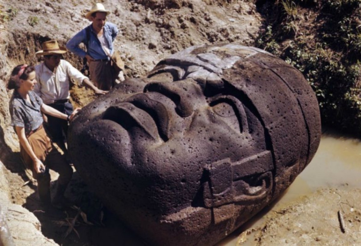 Papua Sebelum Kita, Ketika Sejarah Tak Tertulis Berbicara!