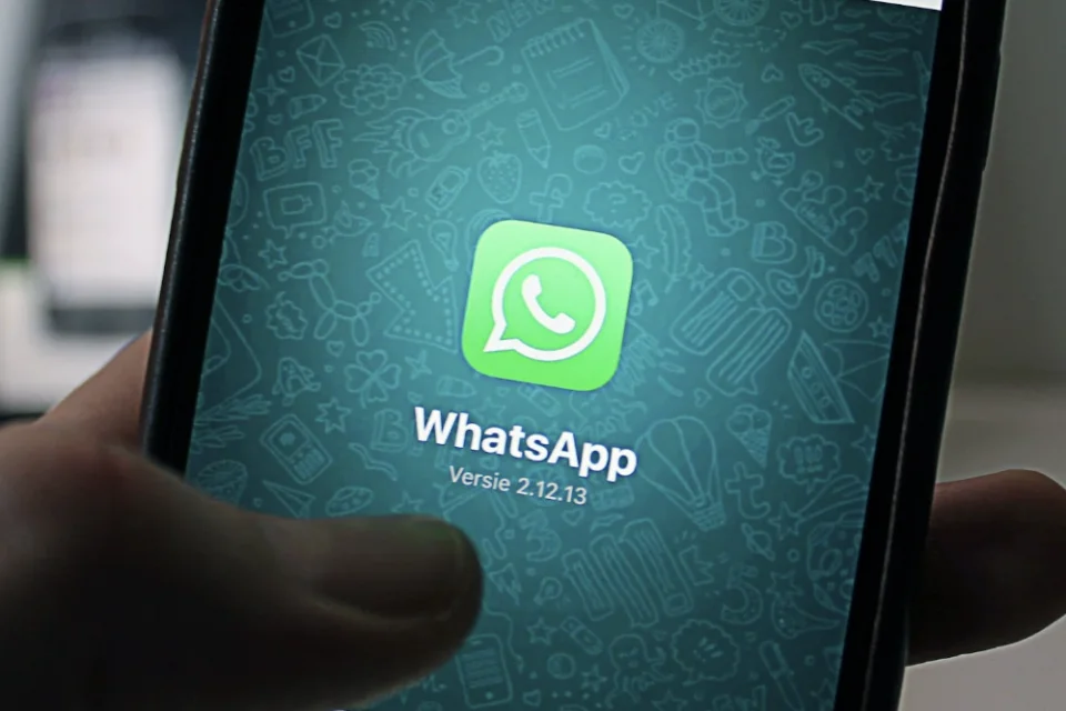 Gawat! HP Ini Diam-Diam Bisa Baca Isi Chat Kamu, Cek Sekarang Sebelum Terlambat!