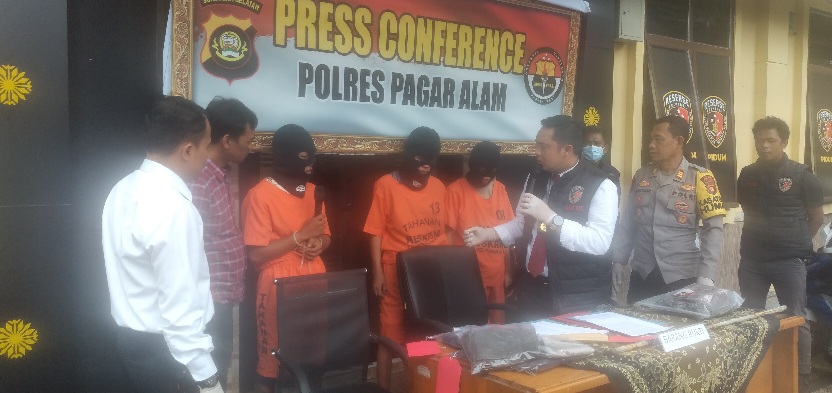 Penjual Seblak Mengaku Menyesal, Satreskrim Buru DPO Pengroyokan