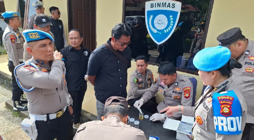 Propam Polda Sumsel Gruduk Polres Pagar Alam, Mendadak Personel Ikuti Tes Urine 