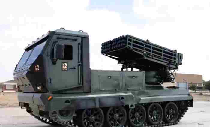 Mesir Luncurkan Saad 200’, Self Propelled MLRS Roda Rantai Produksi Dalam Negeri