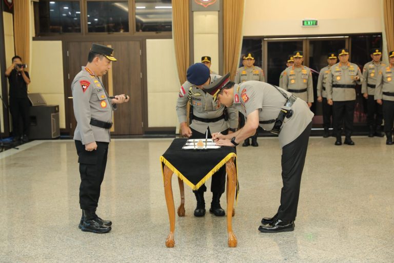 Kapolri Lantik Kapolda Aceh dan Gelar Korps Rapot 4 Pati Polri