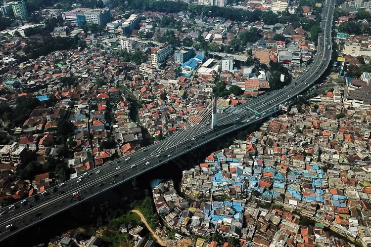 Ini Yang Membuat Menarik Jembatan Pasupati: Arsitektur Futuristik yang Menghubungkan Kota Bandung