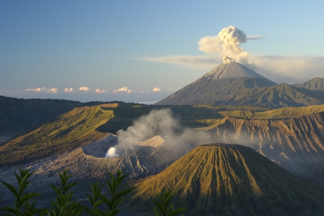 Tak masuk Akal! Hal ini Sering Terjadi Ketika di Gunung Bromo! Nomor 3 Bikin Gigit Jari!