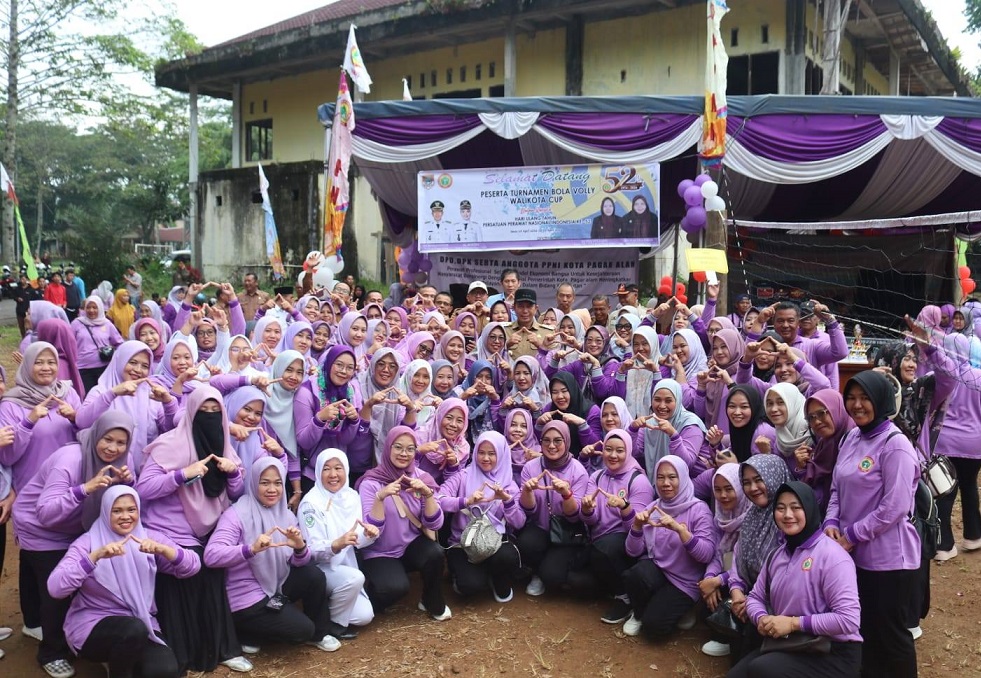 Buka Turnamen Voli PPNI, Walikota : Perawat Pilar Penting Kesehatan