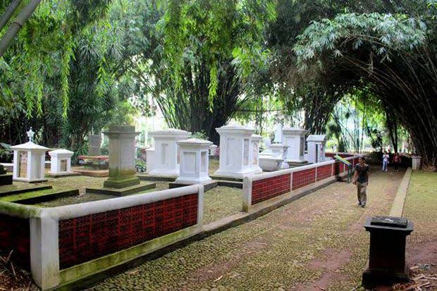 Tak Banyak yang Tahu, Ini Makam-makam di Gunung Salak, Salahsatunya Wali Allah!