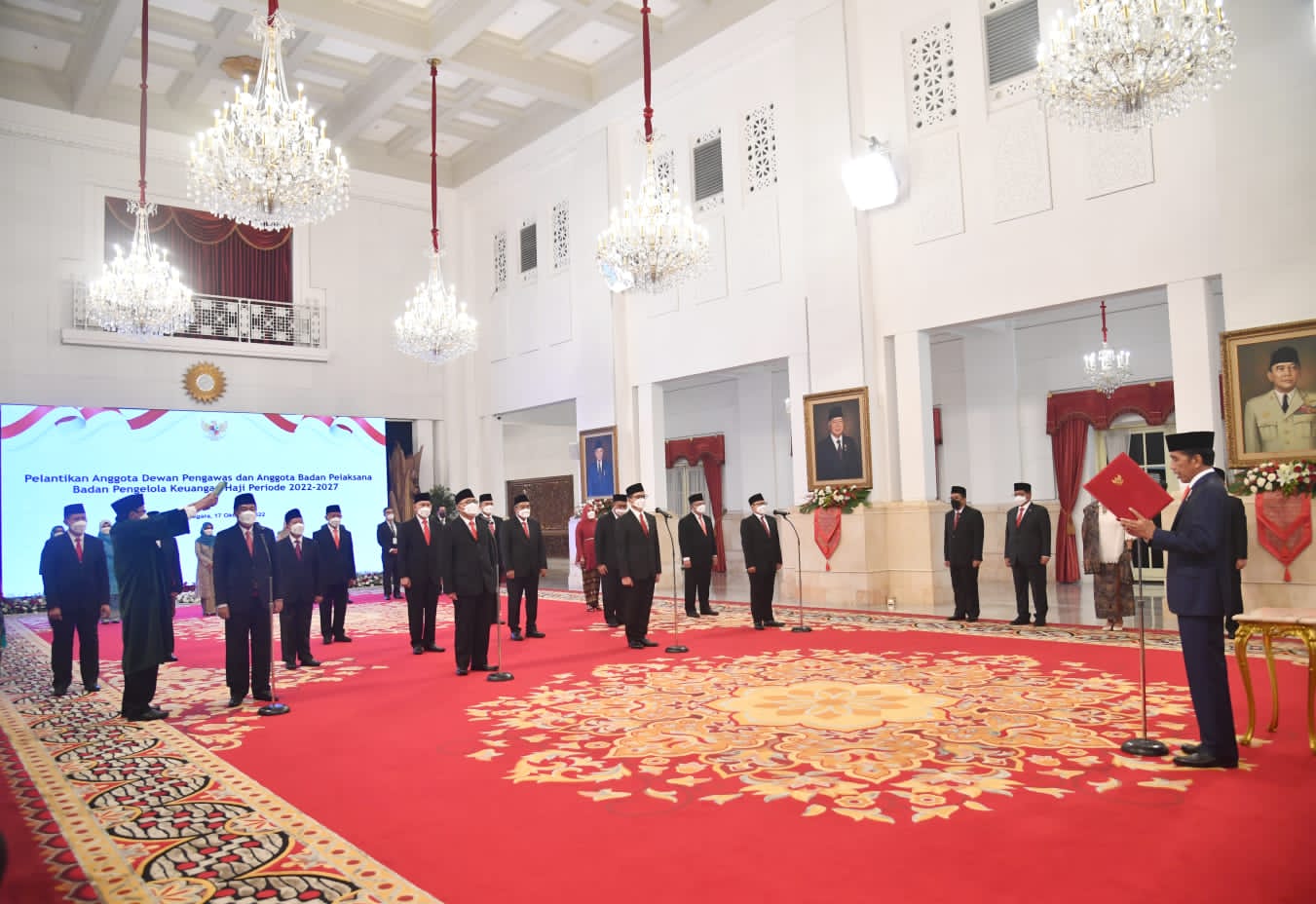 Presiden Jokowi Lantik Dewan Pengawas dan Anggota BPKH 2022-2027