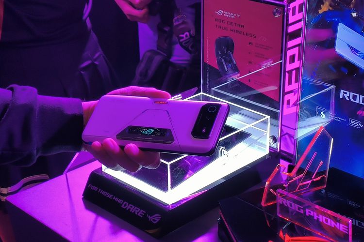 Spesifikasi Terbaru Asus ROG Phone 8! Yakin Gak Tertarik 