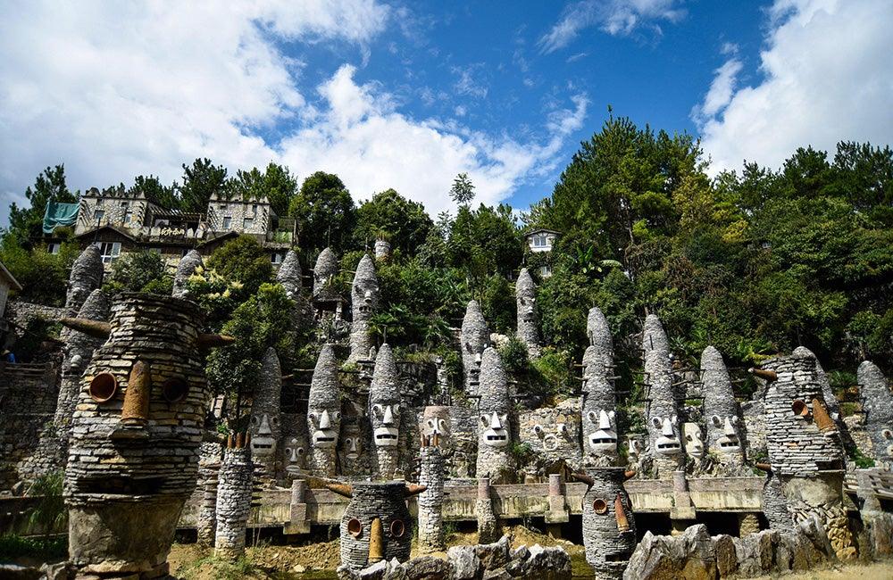 Ternyata inilah Sejarah Istana yang di Temukan di Dalam Hutan Seluas 5 Ha di Lamongan 