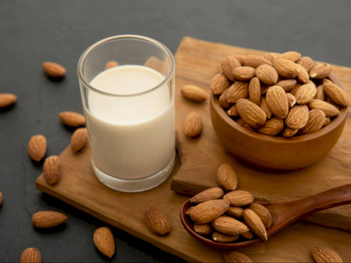 Ketahui Fakta Tentang Susu Almond