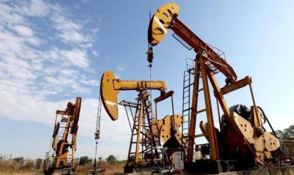 Harga Minyak Dunia Terjun Bebas ke Level Terendah dalam 2 Bulan!