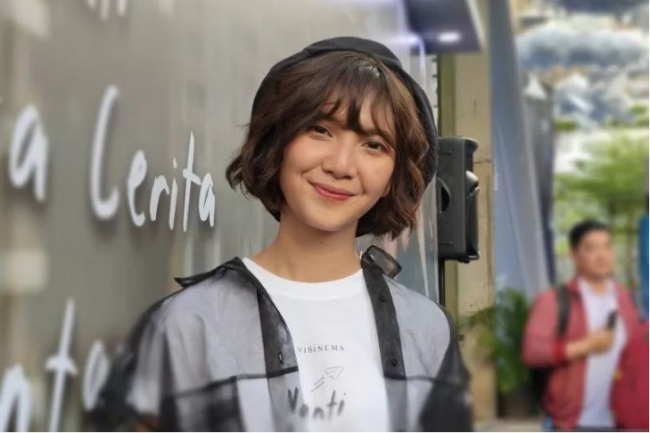 Ingin Penampilan Seperti Artis! Coba Gunakan 4 Gaya Rambut Pixie Cut Ini 