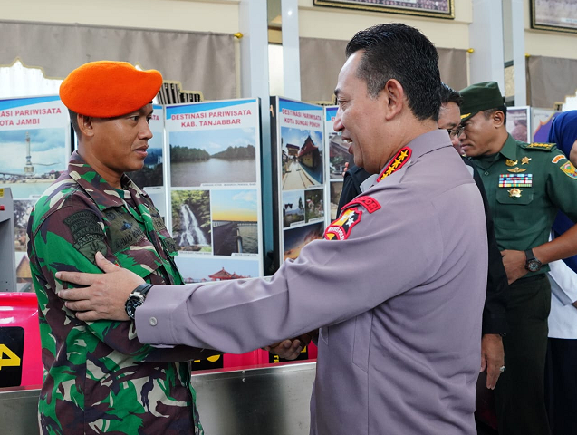 Lakukan Penyelamatan, Kapolri Apresiasi Langsung TNI yang 'Berputar' Saat Evakuasi Kapolda Jambi