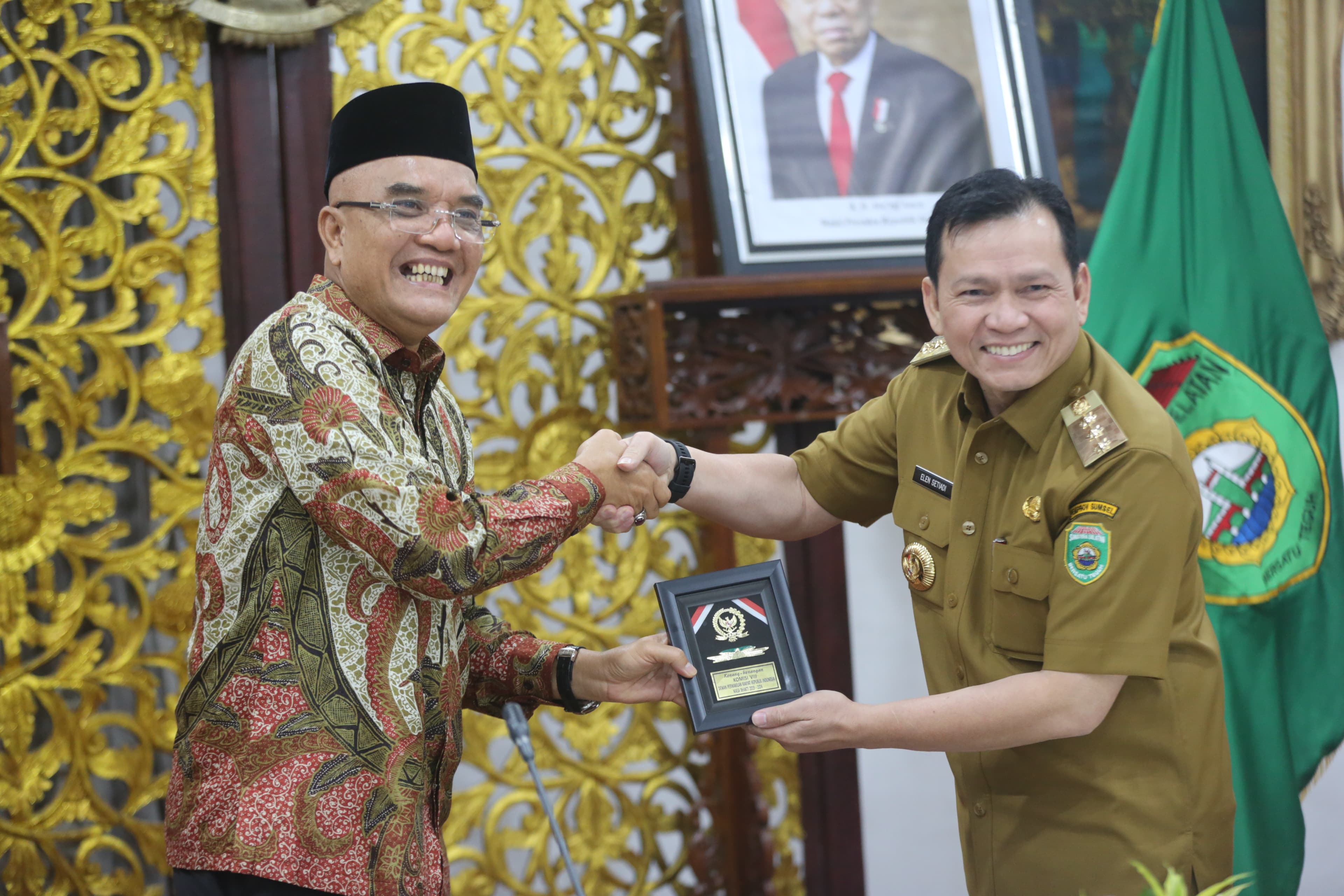 Pj Gubernur Elen Setiadi Paparkan Program Unggulan di Hadapan Komisi VIII DPR RI Saat Reses di Palembang