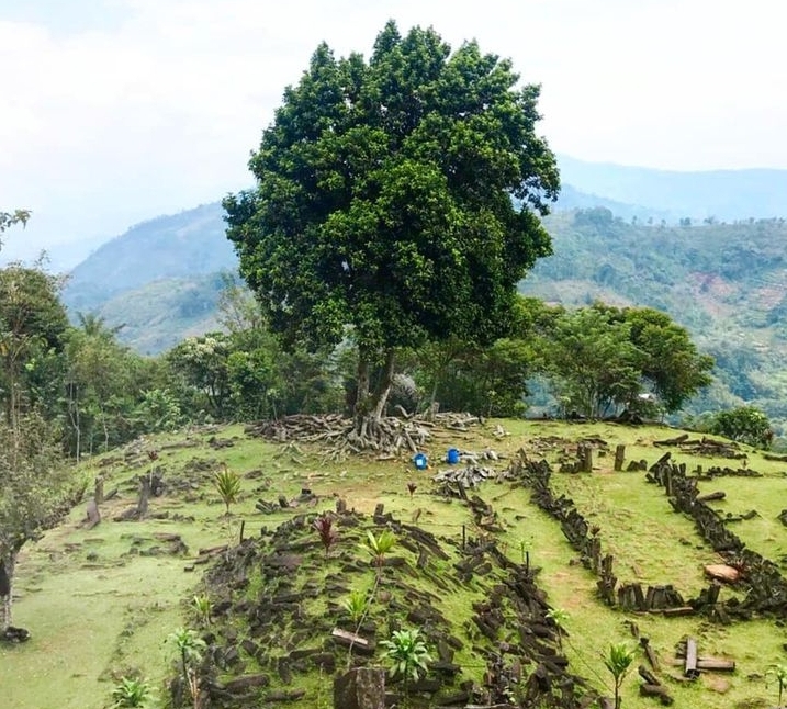 Gunung Padang: Menyingkap Misteri Sebuah Situs Bersejarah dan Isu Harta Karun Terbesar