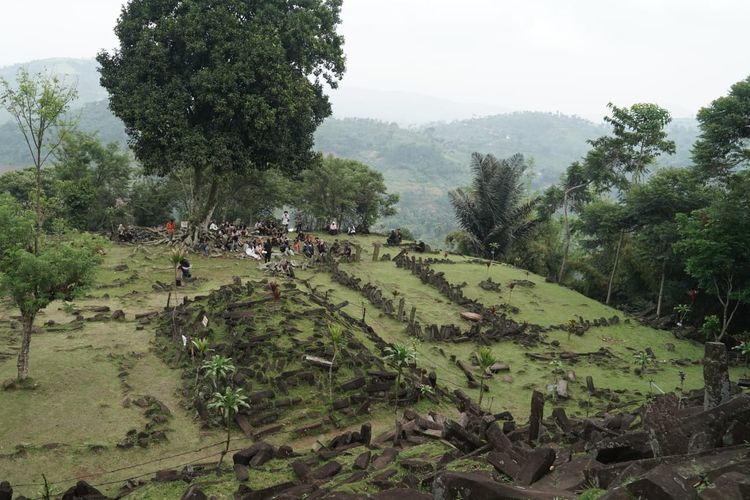 Keajaiban Situs Gunung Padang yang Disebut Sebagai Dongeng 1001 Malam, Ada Apa?
