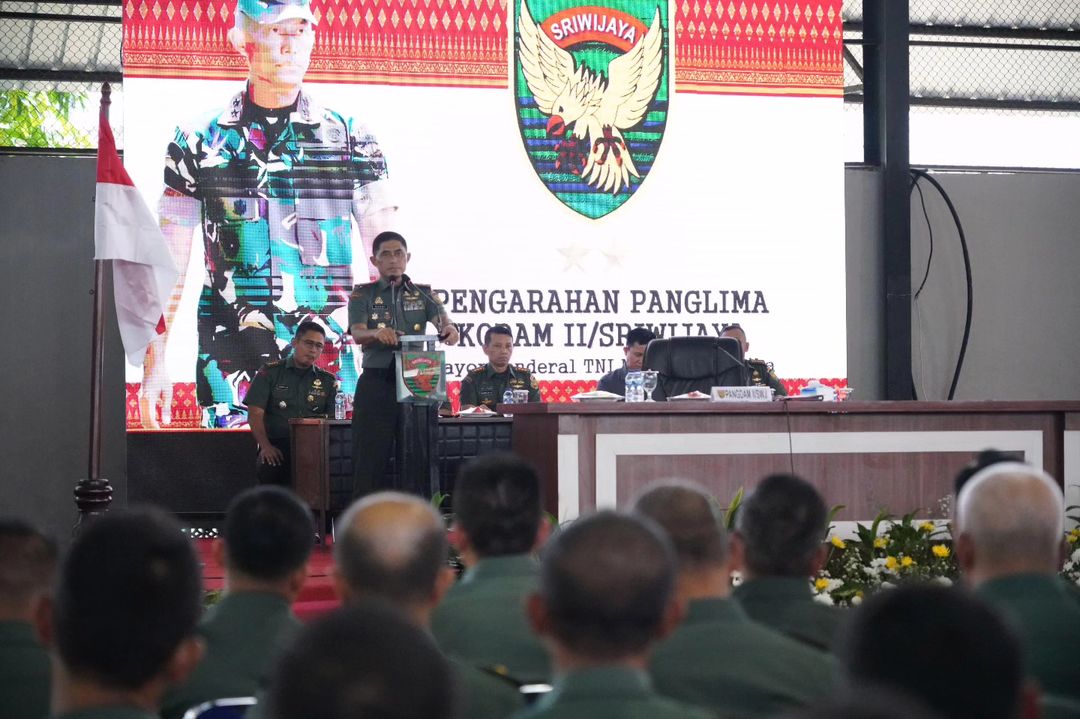 Pangdam II/Swj : Bekerja Profesional, Jangan Persulit Anggota