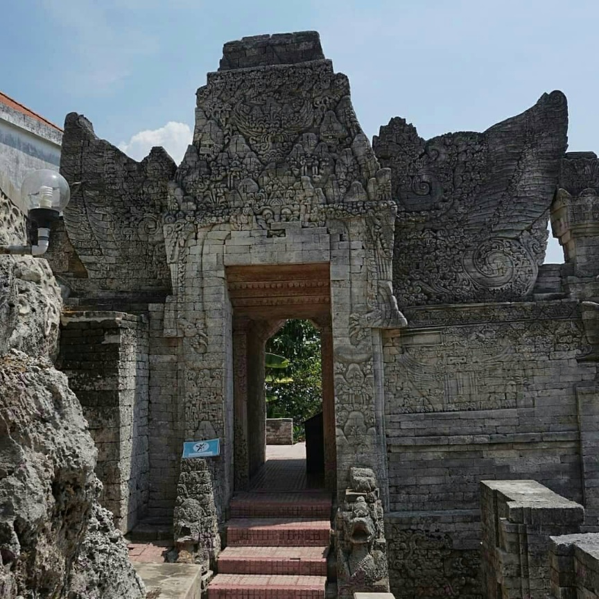 Viral, Dikira Bangunan Biasa, Ternyata Istana Yang Terkubur Ribuan Tahun, Reruntuhan Kerajaan Apakah?