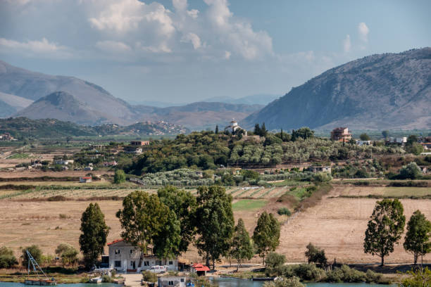 Mengenal Desa Kuno Albania, Jejak Peradaban di Pinggiran Danau yang Bikin Penasaran!