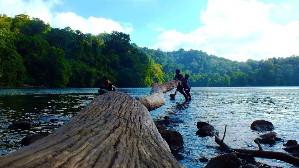 Eksotis, Inilah 6 Wisata Alam di Bawean yang Menyajikan Landskape yang Memukau!