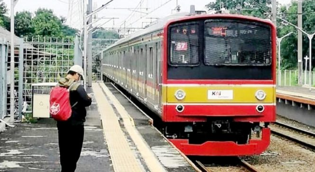 Rencana Tarif KRL Sesuai Penghasilan Tuai Kontroversi