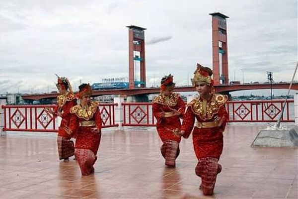 Menjadi Kebanggaan Tersendiri! Inilah 5 Suku Asli Sumatera Selatan yang Keturunan Majapahit