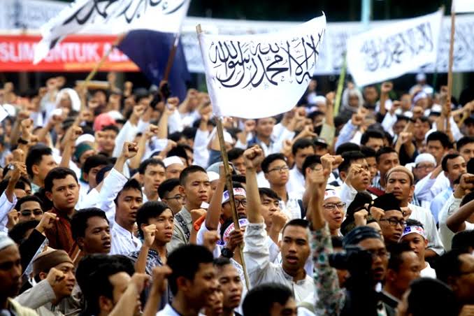 13 Watak Baik Umat Islam yang Bikin Umat Manusia di Dunia Geleng-geleng, Apa Aja Yah?