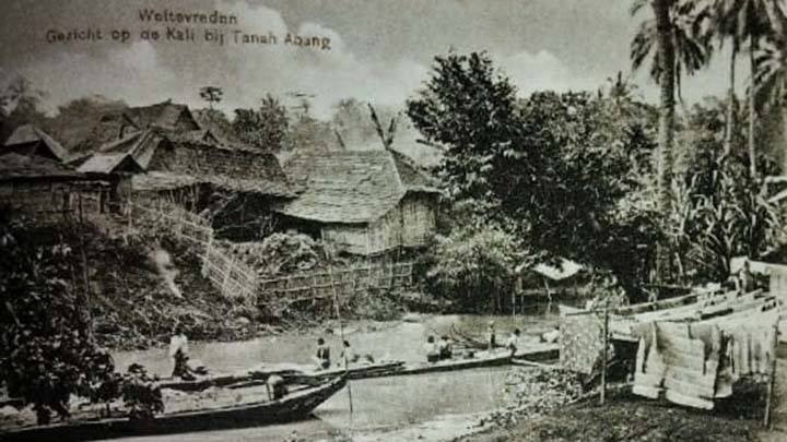 Bagaimana orang Belanda di Batavia zaman dahulu memenuhi kebutuhan air minumnya?