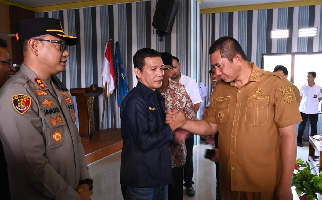 Hadiri Pelantikan PWI Pagar Alam, Walikota : Jaga Kondusivitas Pagar Alam Serame