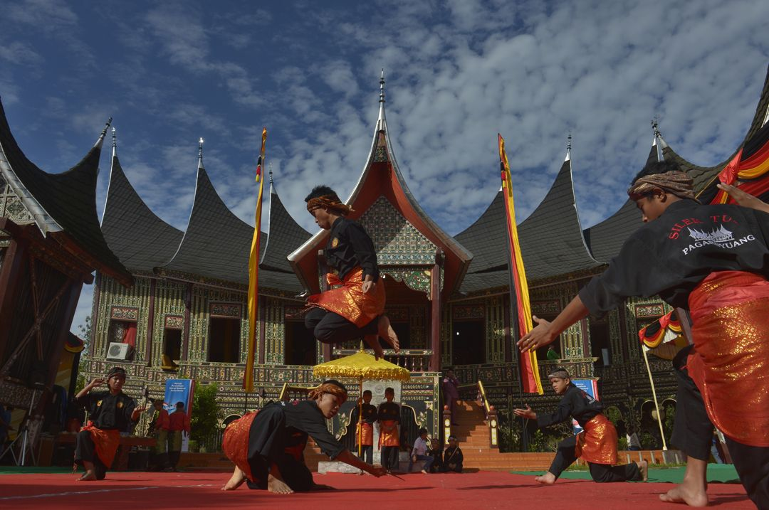 Mengenal Suku-suku Pribumi Sumatera, Pesona Kekayaan Budaya yang Tak Tergantikan