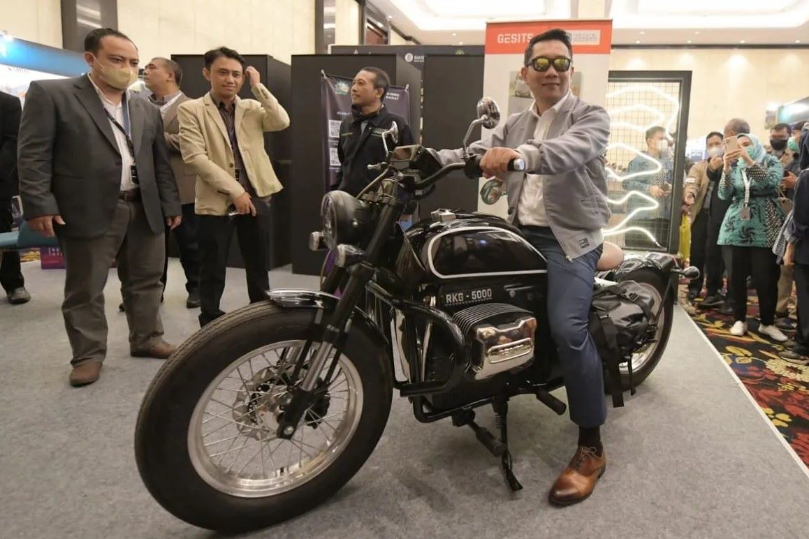 Usai Geledah Rumah Ridwan Kamil, KPK Sita Motor dan Barang Elektronik!