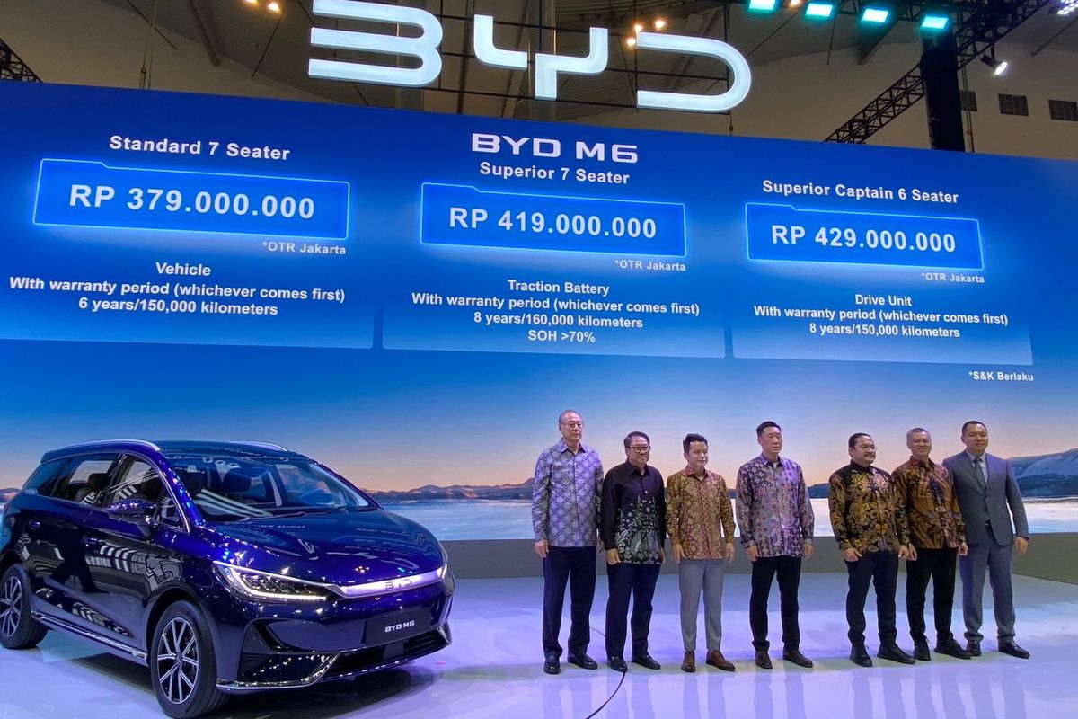 Antisipasi Menghindari Antrean Panjang untuk MPV Listrik M6, Ini Strategi BYD! 