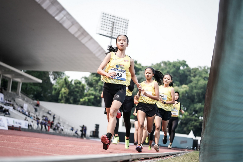 Wajib Punya! 6 Sepatu Lari Terbaik 2025 yang Bikin Lari Makin Nyaman dan Bebas Cedera!