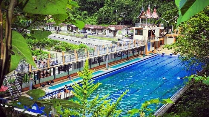 7 Tempat Ini Jadi Favorit Untuk Berlibur saat Awal Tahun di Padang, Wisata untuk Keluarga yang Menyenangkan