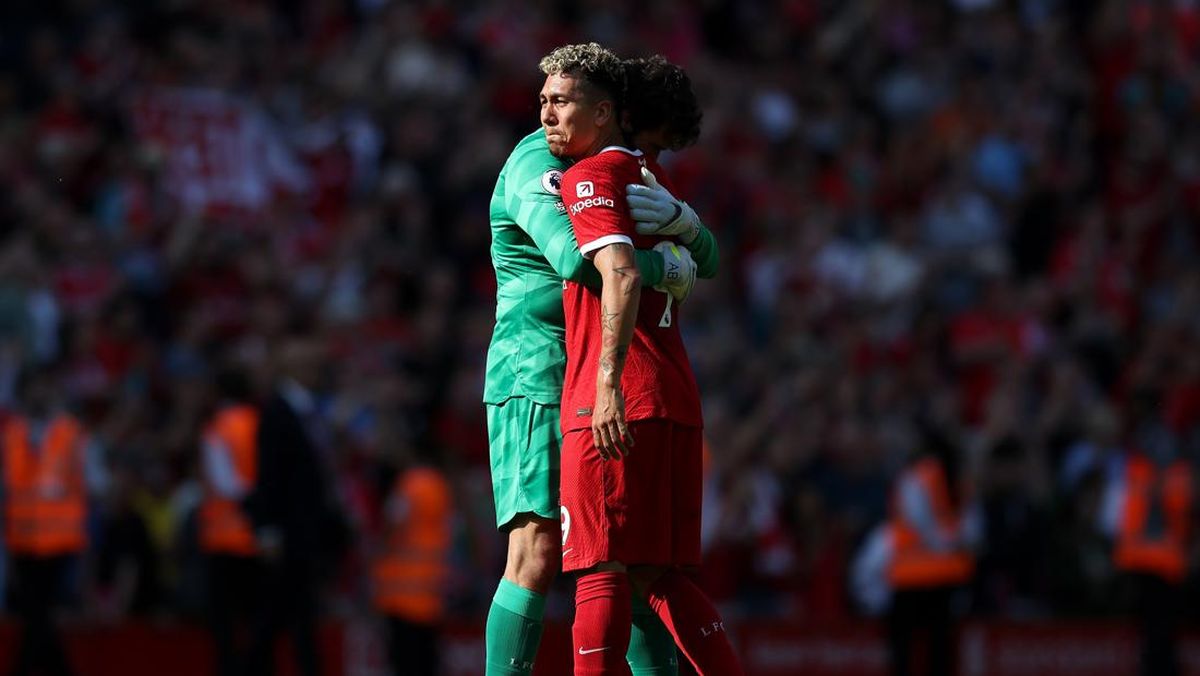 Penuh Haru, Roberto Firmino Lakukan Salam Perpisahan pada The Reds!