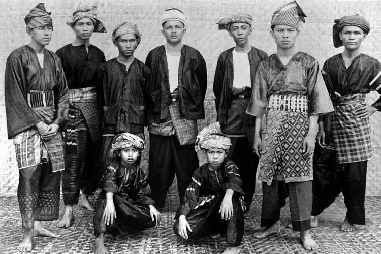 Peran Suku Sikumbang sebagai Hulubalang Nagari, Penjaga Tradisi Minangkabau