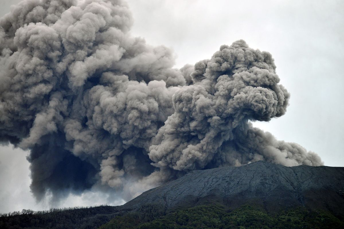 Sejarah Nama Gunung Merapi: Kekuatan Alam dan Kebudayaan Lokal