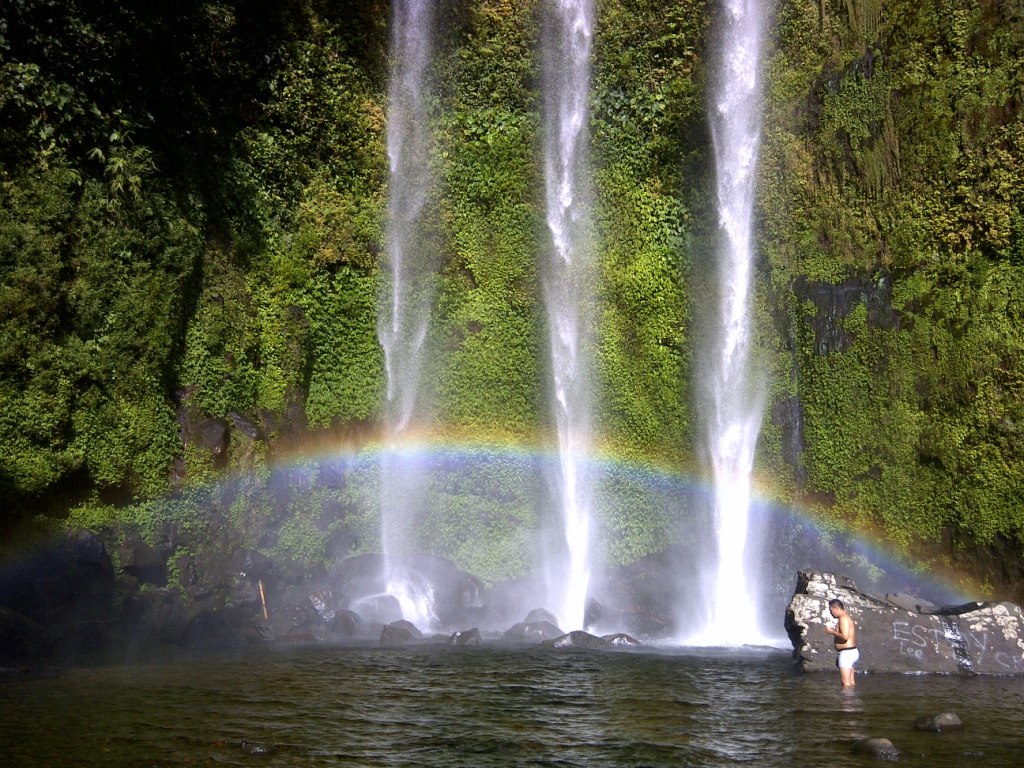 8 Wisata Air Terjun di Sumsel yang Wajib dikunjungi Para Traveller