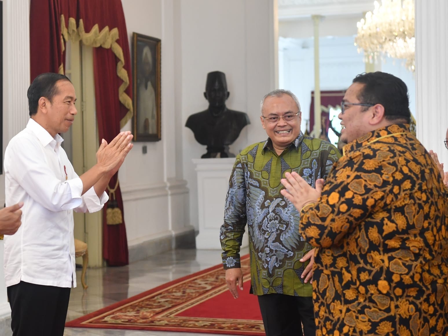 Presiden Jokowi Terima Anggota Bawaslu Periode 2022-2027