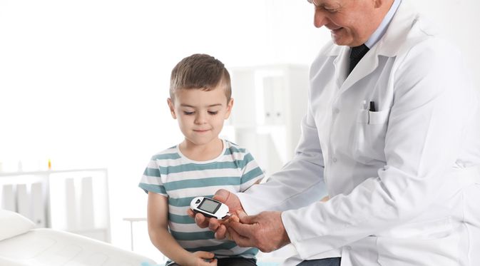 Bunda, Kamu Harus Tau 8 Cara Deteksi Diabetes Pada Anak Sejak Dini 